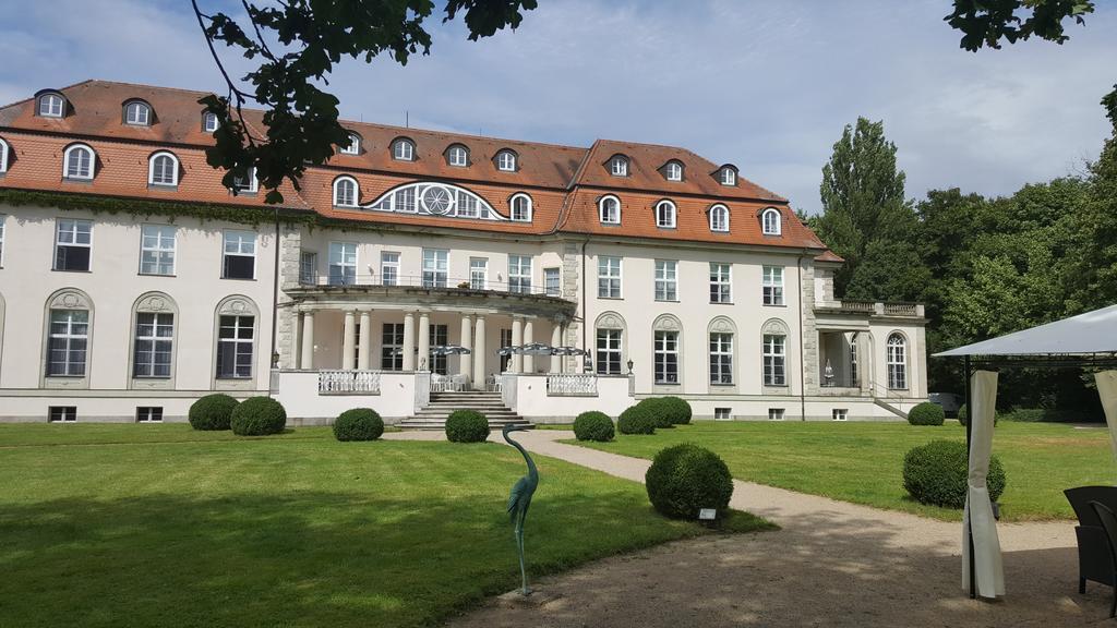Hotel Schloss Storkau Exterior photo